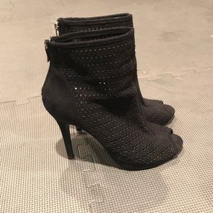 Chinese laundry open toe bootie